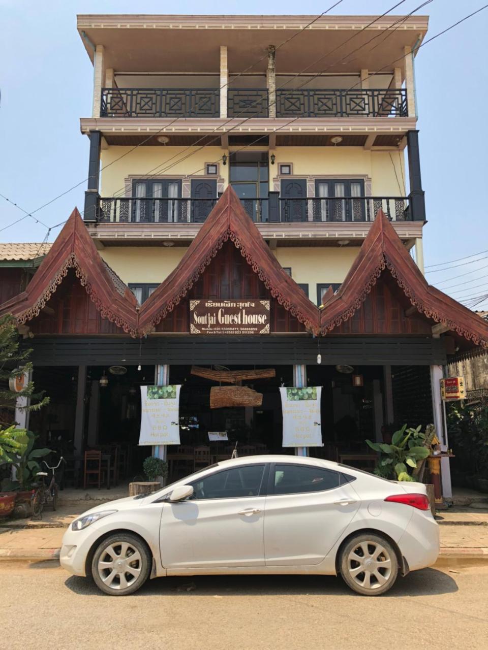 Soutjai Guesthouse & Restaurant Vang Vieng Exterior photo